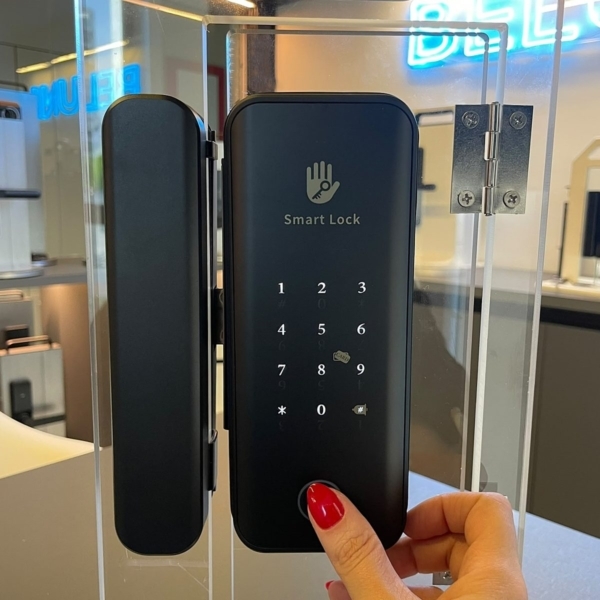 Beluni Bioglass 624 abertura por biometria